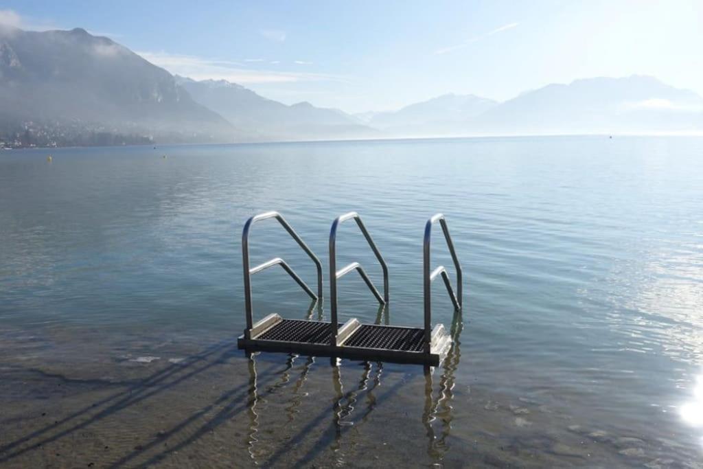 Entre Lac Et Montagne آنسي المظهر الخارجي الصورة